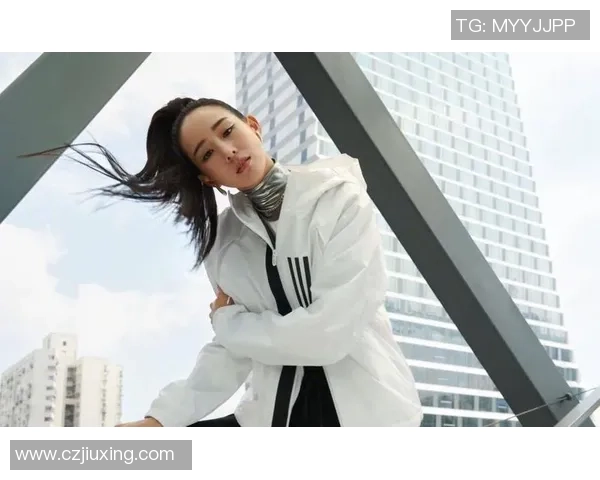 足球球星风格女孩头像设计，展现运动与时尚的完美融合