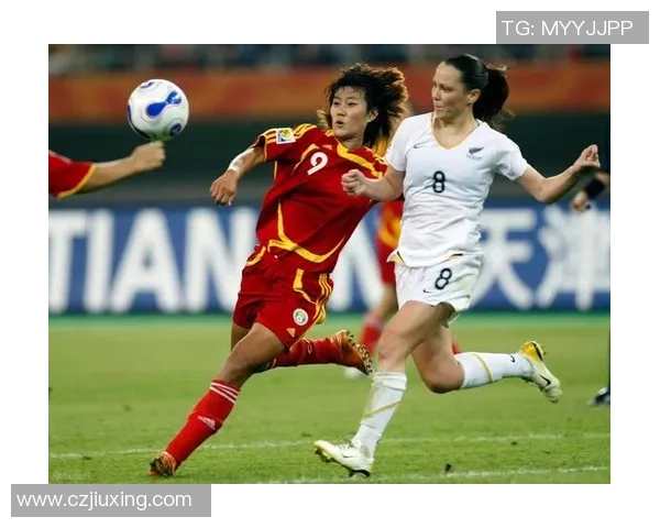中国足球大龄女球星崭露头角挑战自我突破年龄限制成就新辉煌