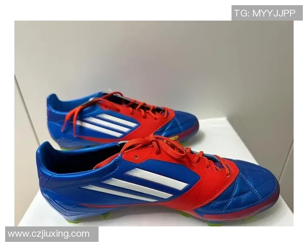 聚焦绿茵传奇细数足坛巨星最具代表性的经典战靴